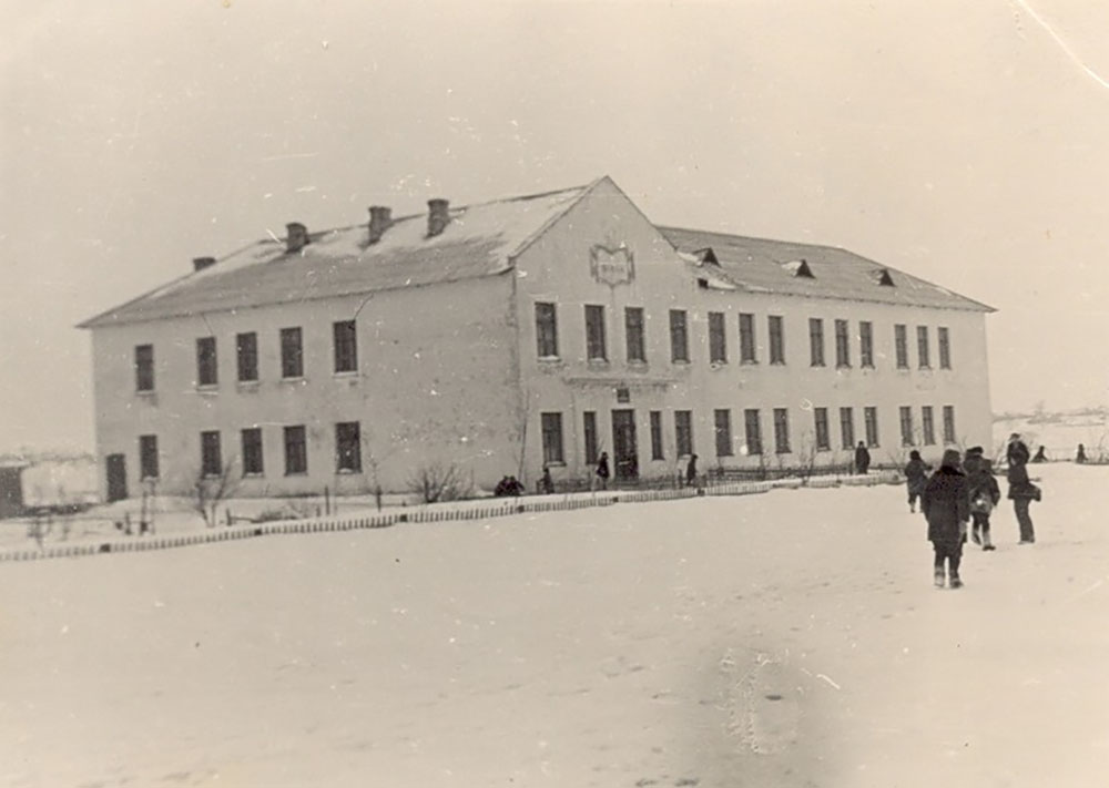 Школа в с. Рябчичи (Дуброский район), где Анна до переезда в Брянск работала после окончания института